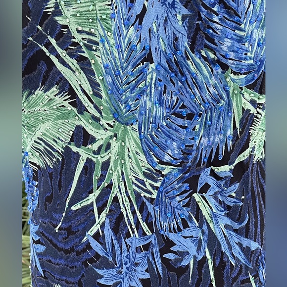 Dress - Picture 5 of 5